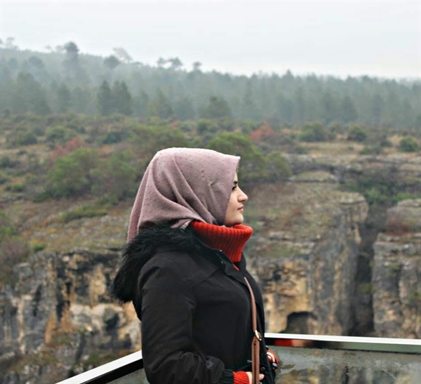 Zeyneb İçli