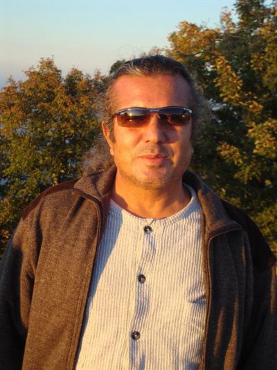 İhsan Arı